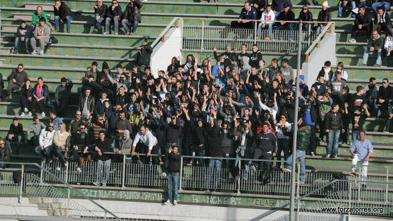 Jogadores s&atilde;o assaltados logo ap&oacute;s d&eacute;rbi na quarta divis&atilde;o italiana