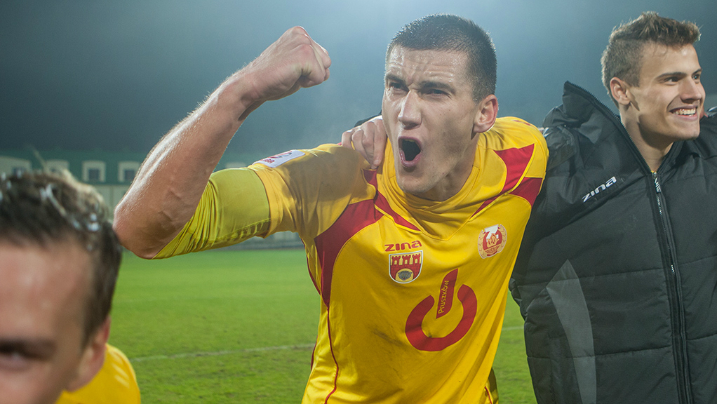 Znicz Pruszk&oacute;w e o dia em que fugir do rebaixamento virou festa