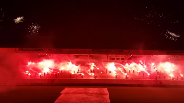 [Vídeo] O Union Berlim completou 50 anos e incendiou seu estádio para comemorar
