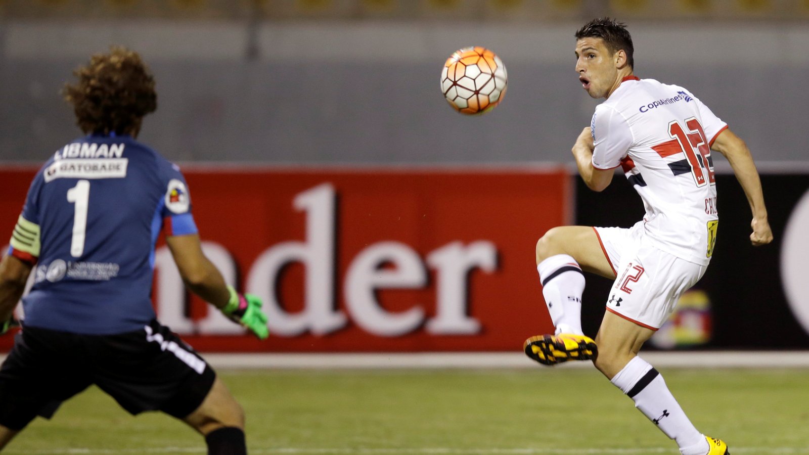 O resultado n&atilde;o satisfez, mas Calleri j&aacute; deu um &oacute;timo cart&atilde;o de visitas ao S&atilde;o Paulo