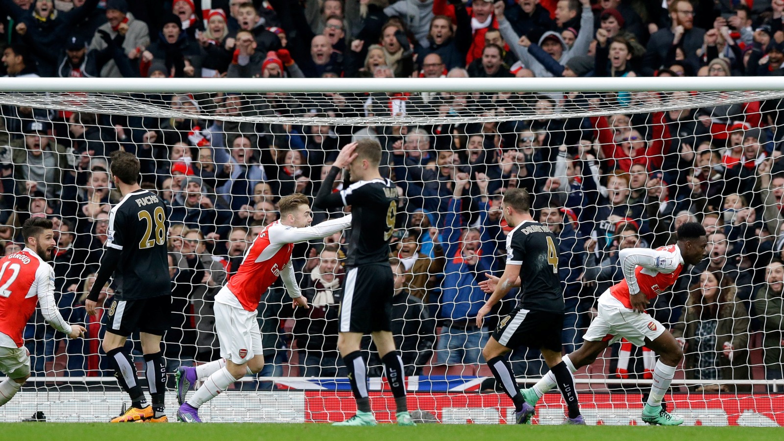 Joga&ccedil;o! A valentia do Leicester n&atilde;o resistiu &agrave; insist&ecirc;ncia do Arsenal at&eacute; o &uacute;ltimo lance
