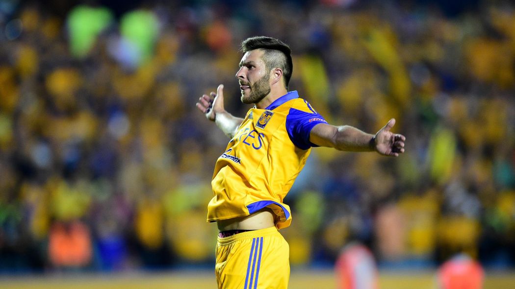 Ele &eacute; o cara: Gignac arrebenta de novo e p&otilde;e Tigres na segunda final continental em oito meses