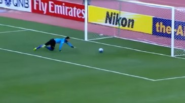 Falha vergonhosa ou erro calculado? Após apostas e frango de goleiro, jogo está sob suspeita