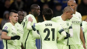 Maduro, Manchester City sobrevive a sustos e cumpre seu papel no jogo de ida