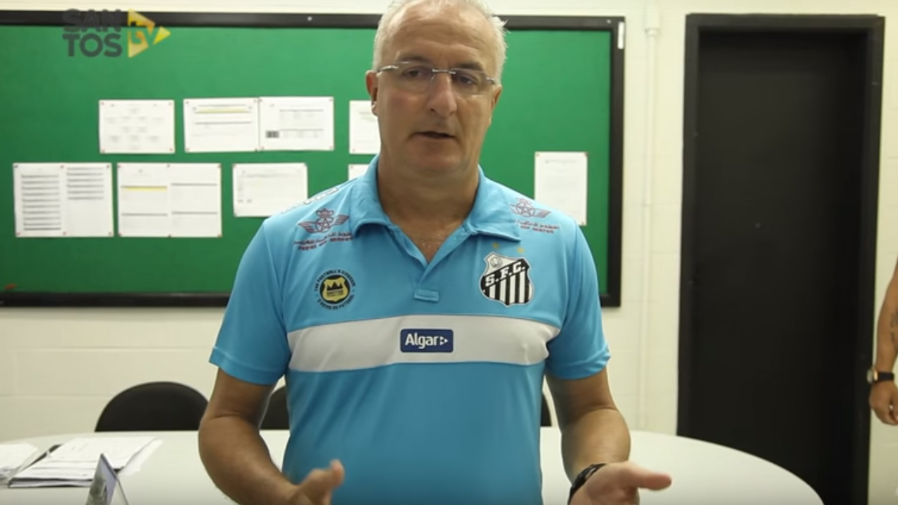 Dorival J&uacute;nior teve uma &oacute;tima atua&ccedil;&atilde;o dram&aacute;tica nessa pegadinha que o Santos pregou em Renato
