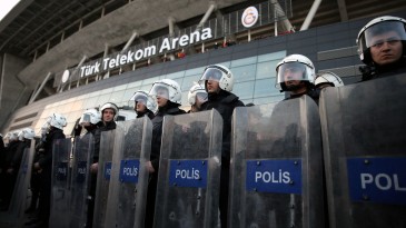 Atentado do Estado Islâmico causou adiamento de Galatasaray x Fenerbahçe