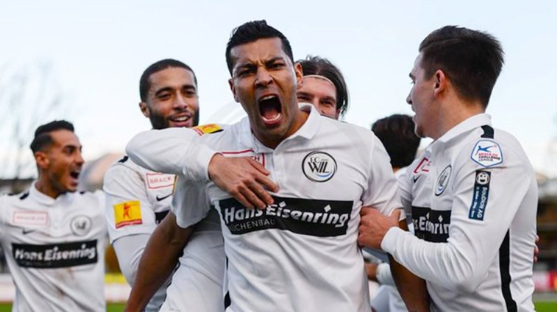 Andr&eacute; Santos: &ldquo;Vai demorar para o futebol brasileiro chegar ao n&iacute;vel de organiza&ccedil;&atilde;o da Europa&rdquo;