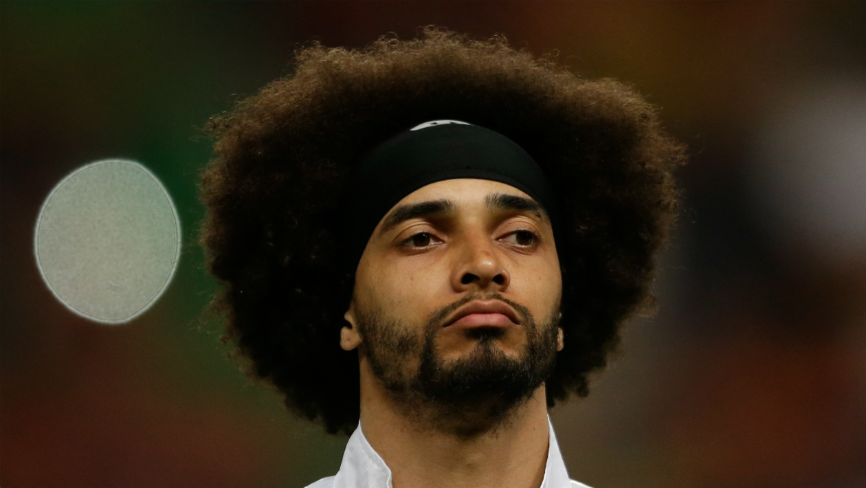 Assou-Ekotto joga com chuteiras compradas no eBay por &euro; 30: &ldquo;S&atilde;o confort&aacute;veis&rdquo;