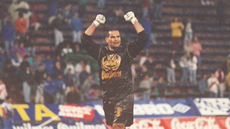 H&aacute; 20 anos, Chilavert marcava, do meio-campo, o gol mais espetacular de sua carreira