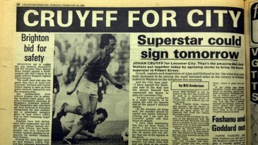 O dia em que Cruyff foi anunciado como reforço do Leicester