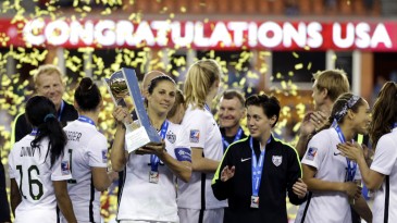 Por que a seleção feminina dos EUA recebe menos que a masculina se gera mais dinheiro?