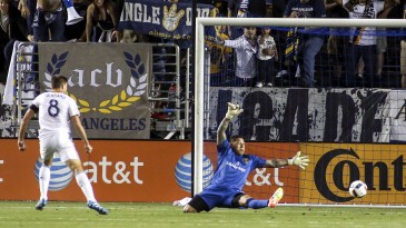 LA Galaxy goleou na MLS com direito a golaços de Gerrard e Giovani dos Santos