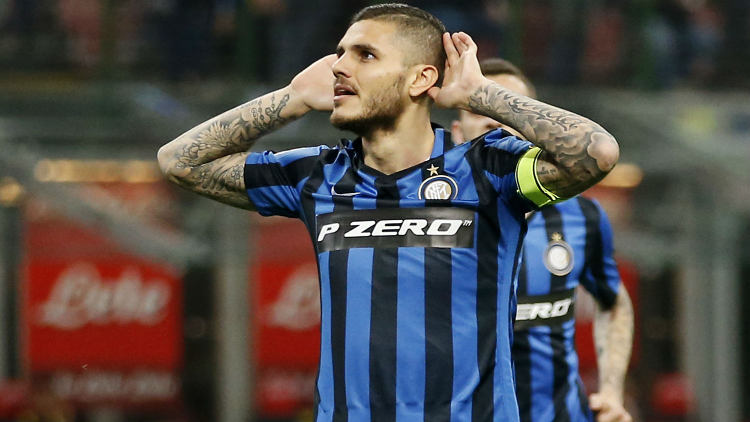 Dois belos gols da Internazionale sobre o Napoli colocam o t&iacute;tulo nas m&atilde;os da Juventus