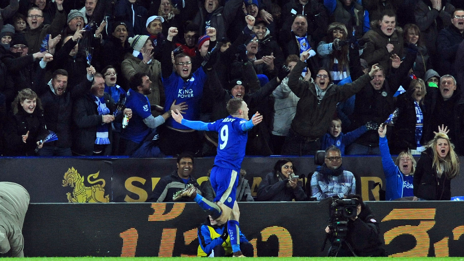 Jamie Vardy comemora um dos seus gols pelo Leicester (AP Photo/Rui Vieira) 