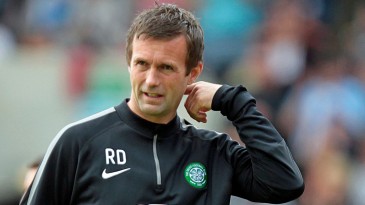 Bastou a eliminação para o Rangers que o Celtic anunciou a saída de seu técnico