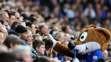 Independente do sucesso, Leicester congela preços dos carnês de temporada para 2016/17