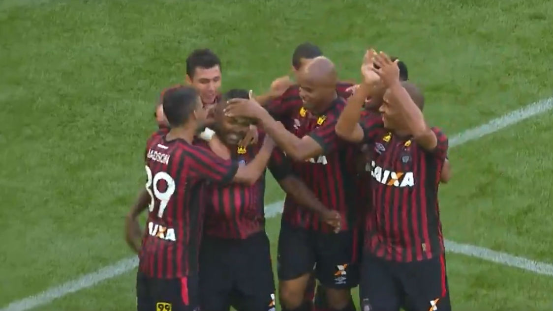 Foguete de Nik&atilde;o resultou em um gola&ccedil;o e na vit&oacute;ria do Atl&eacute;tico Paranaense