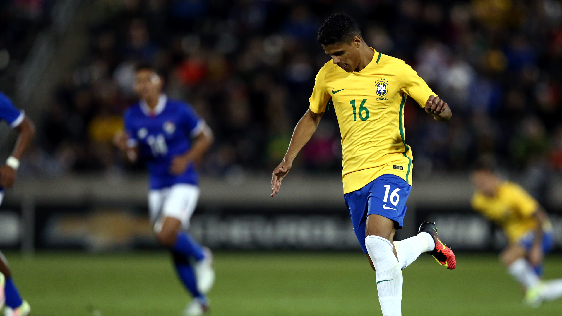 Douglas Santos foi o titular do time (Foto: Lucas Figueiredo / MoWA Press)