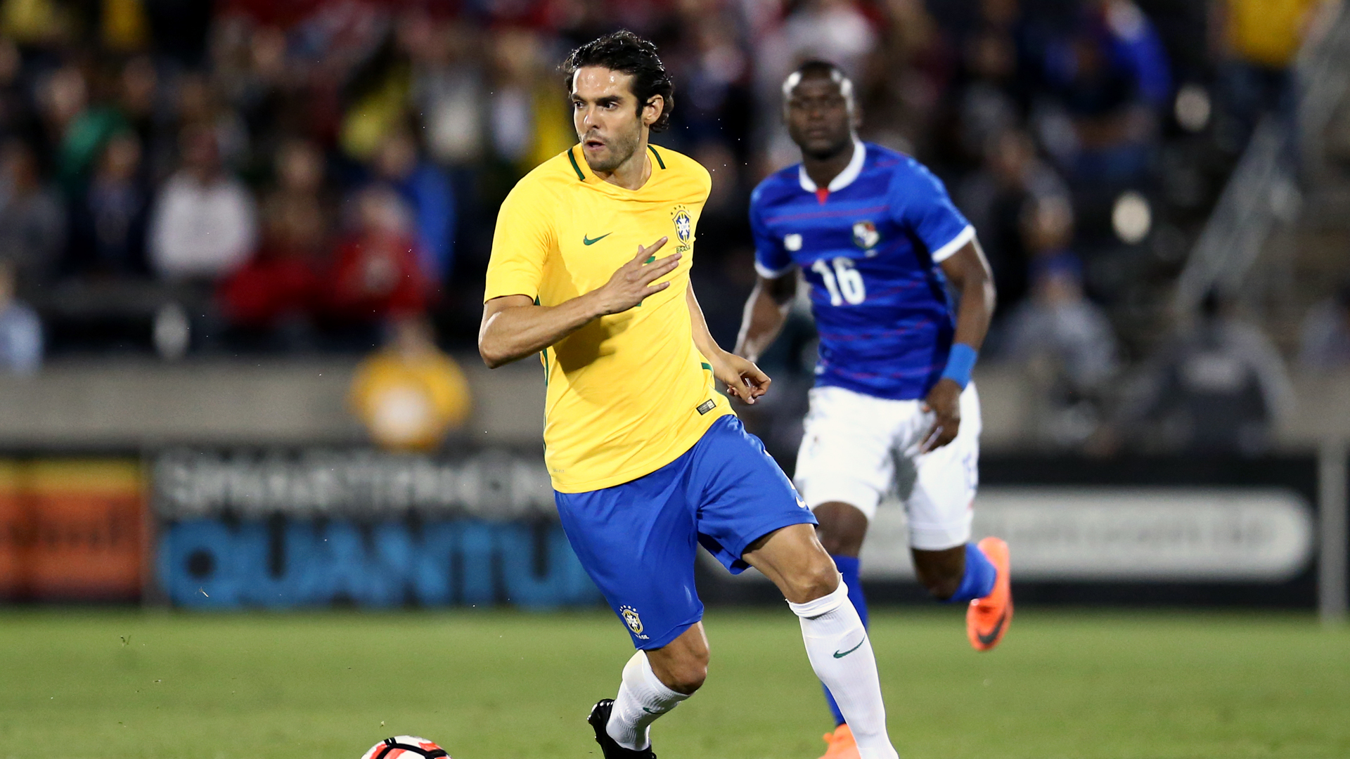 Kak&aacute; entrou no segundo tempo (Foto: Lucas Figueiredo / MoWA Press)