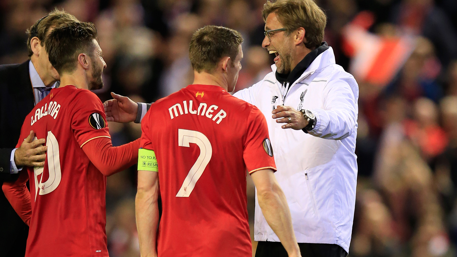 Klopp explica por que gosta de ser pr&oacute;ximo dos jogadores: &ldquo;Eu amo seres humanos&rdquo;
