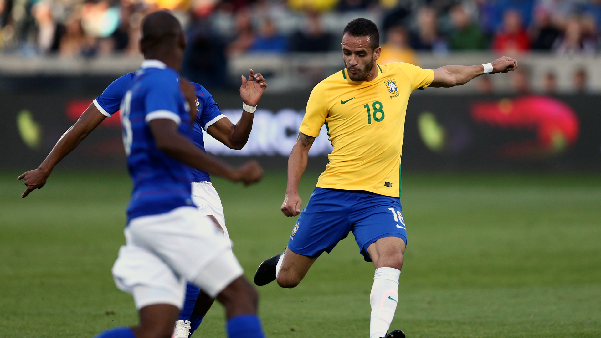 Renato Augusto se movimentou bem durante o jogo (Foto: Lucas Figueiredo / MoWA Press)