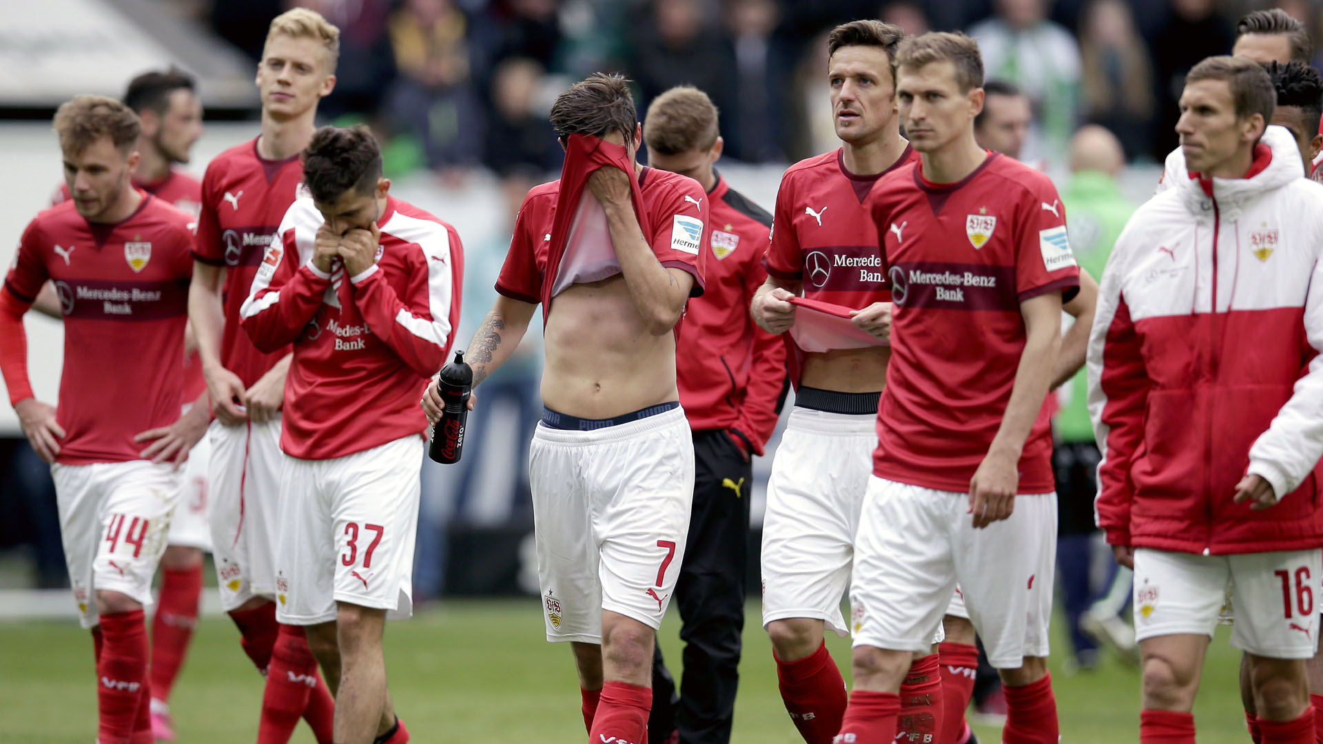 Rebaixamento do Stuttgart vem com pior defesa e mais de um turno de derrotas
