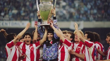 Há 25 anos, Estrela Vermelha conquistava a Champions em meio a um cenário bélico