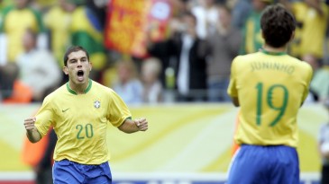 [Vídeo] Nos 40 anos de Ricardinho, assista a uma coletânea com golaços do meia