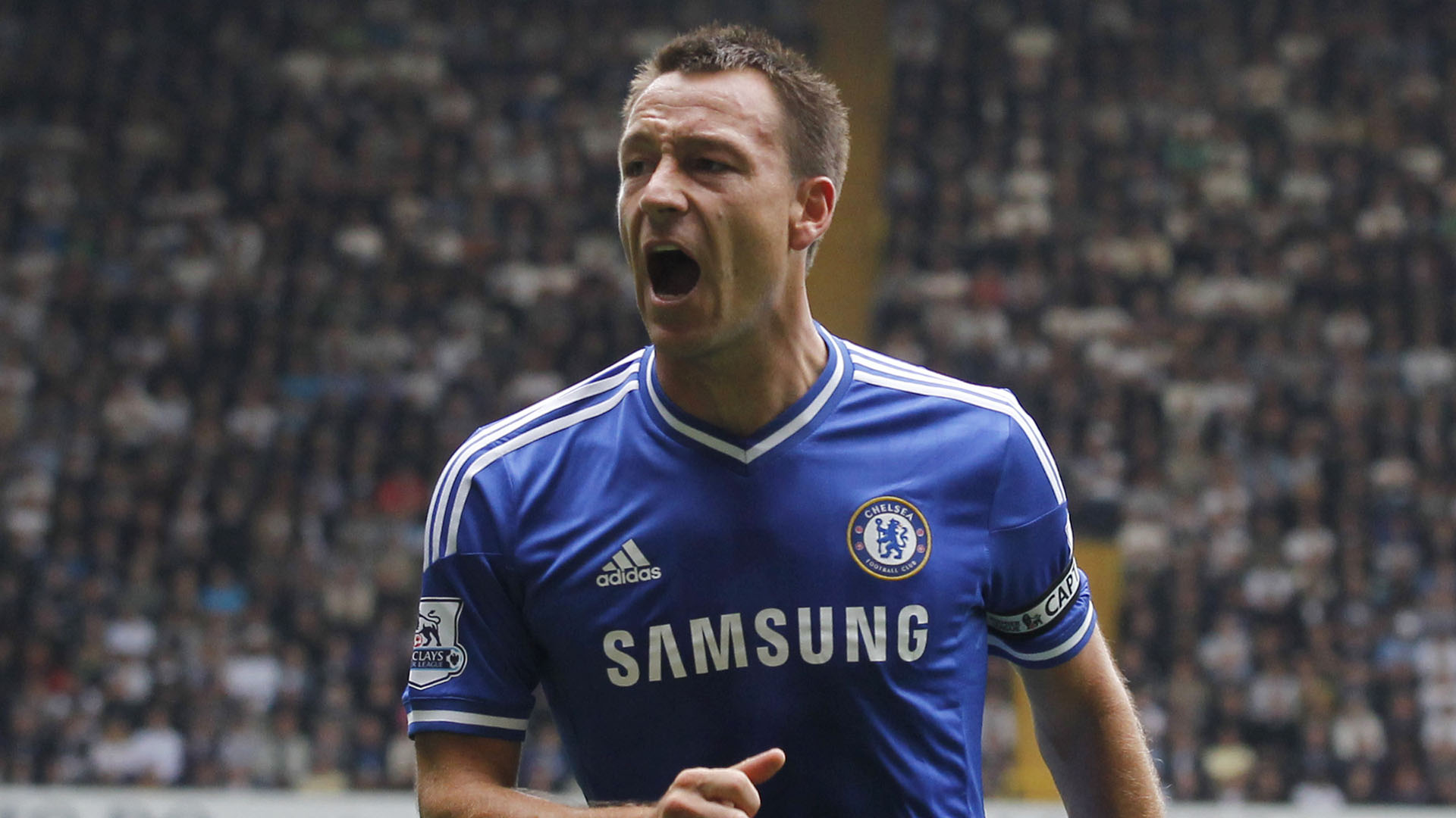 O l&iacute;der fica: Terry renova seu v&iacute;nculo com o Chelsea e prolonga sua hist&oacute;ria no clube