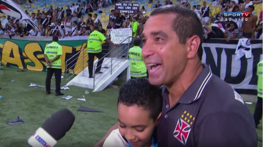 Zinho aproveitou a alegria de campe&atilde;o para dar uma baita li&ccedil;&atilde;o de vida em rede nacional