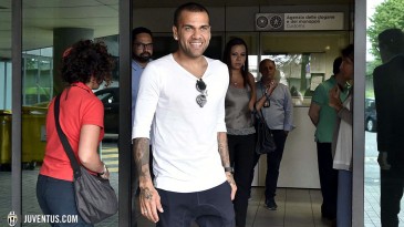 Juventus oficializa contratação de Daniel Alves, em uma transferência boa para ele e para o clube