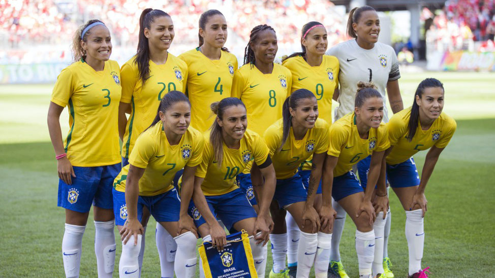 Com recorde de p&uacute;blico, Brasil de Marta mostra for&ccedil;a contra o Canad&aacute; pensando no Rio 2016