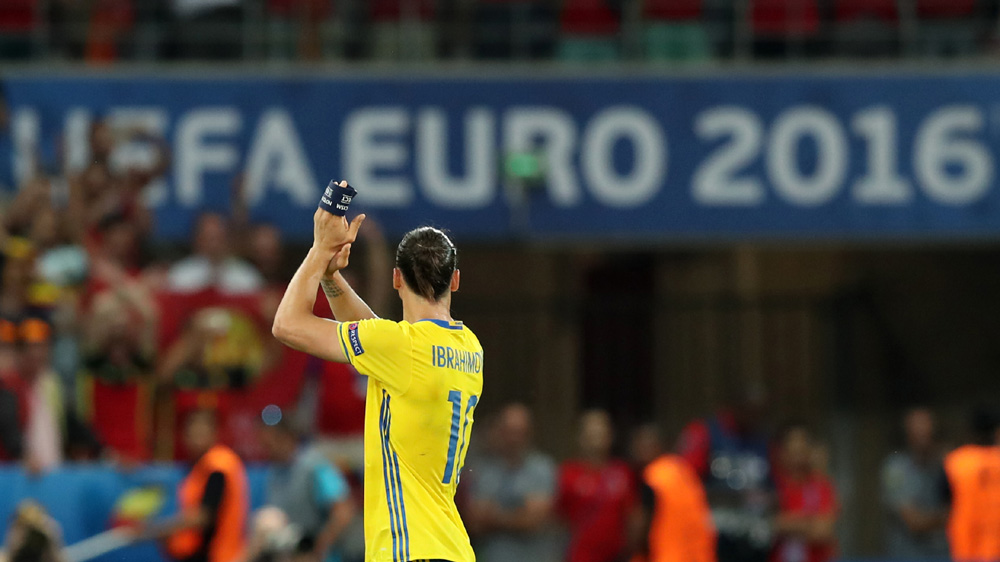 Ibrahimovic despede-se da sele&ccedil;&atilde;o sueca (Foto: AP)