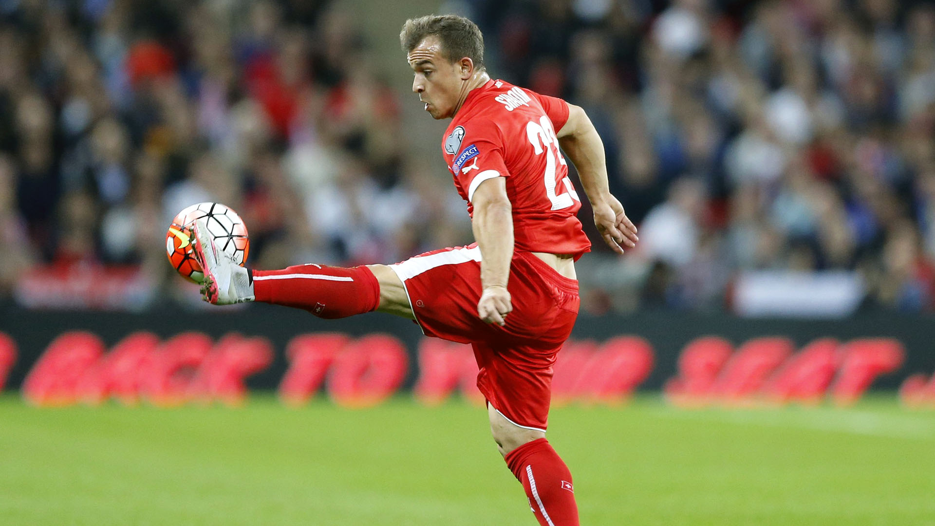 Xherdan Shaqiri, da Su&iacute;&ccedil;a (AP Photo/Frank Augstein)