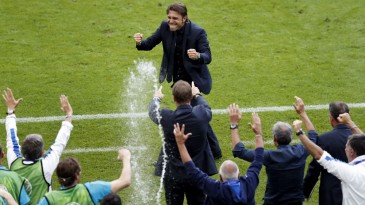 Comemoração do segundo gol foi só a cereja do bolo da atuação de Conte contra a Espanha