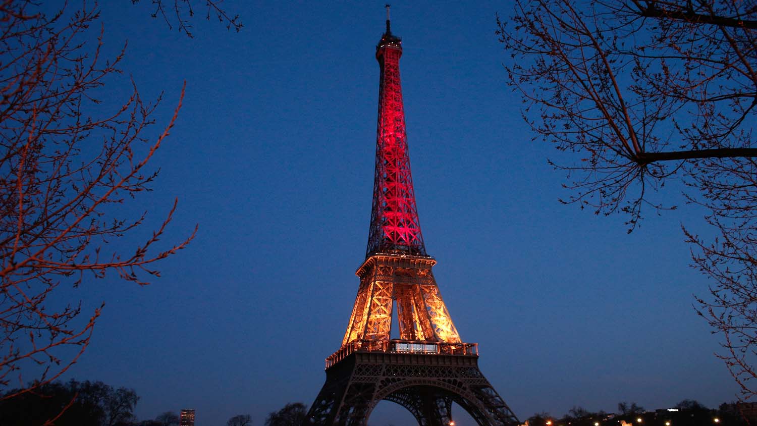 Apoio &agrave;s sele&ccedil;&otilde;es nas redes sociais definir&aacute; a cor da Torre Eiffel em cada dia da Euro