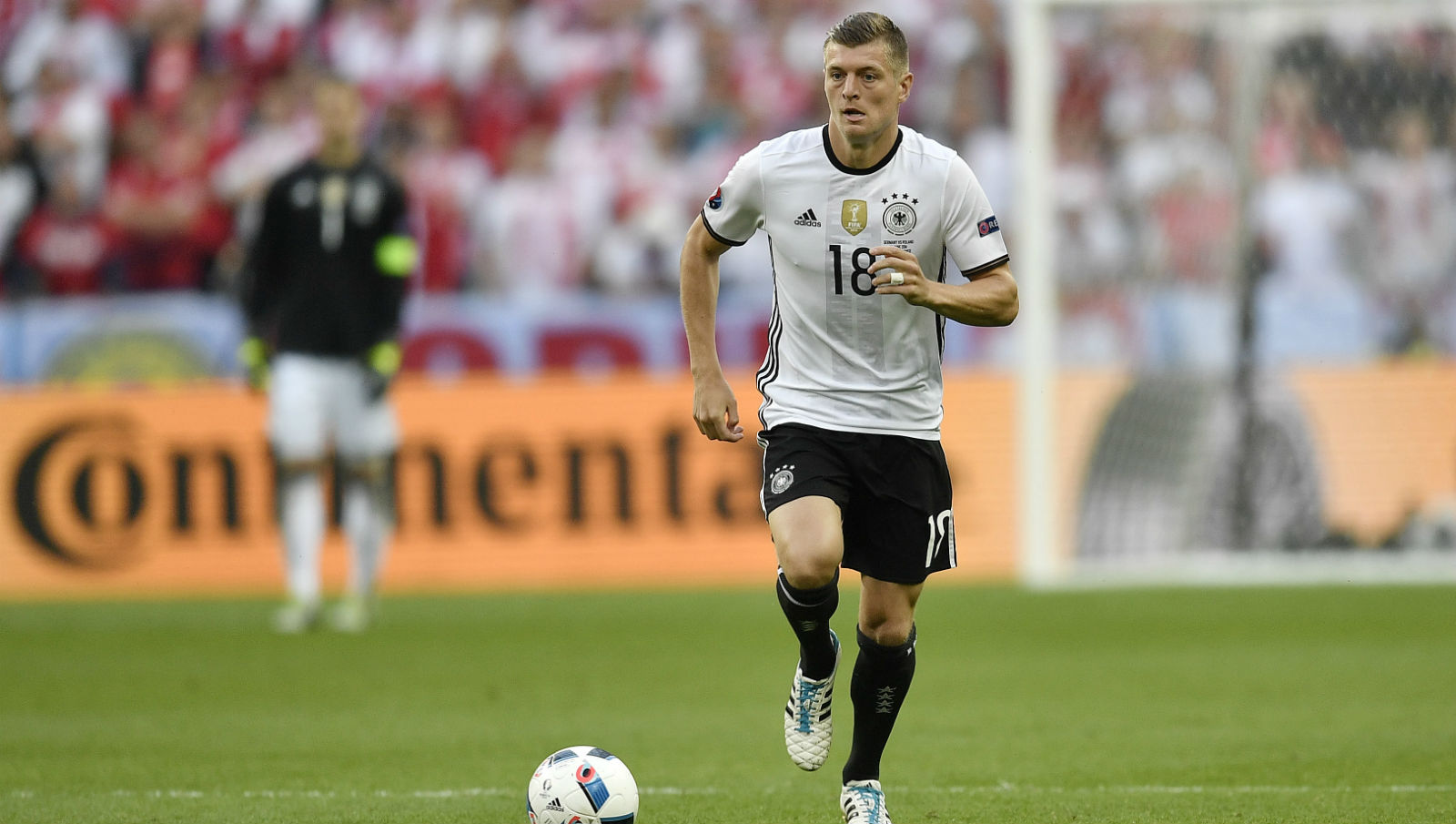 Toni Kroos se despediu de 2016 tirando um barato com o Brasil