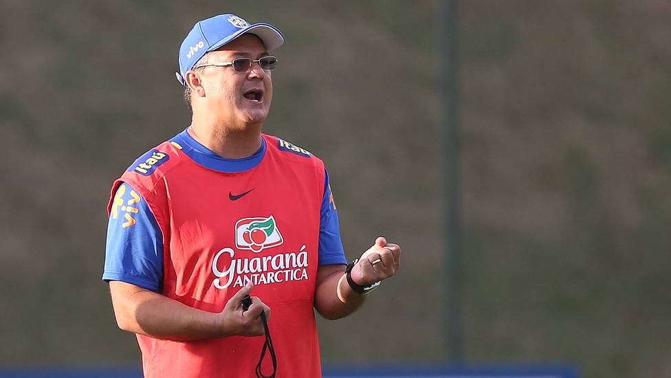 Rog&eacute;rio Micale, t&eacute;cnico