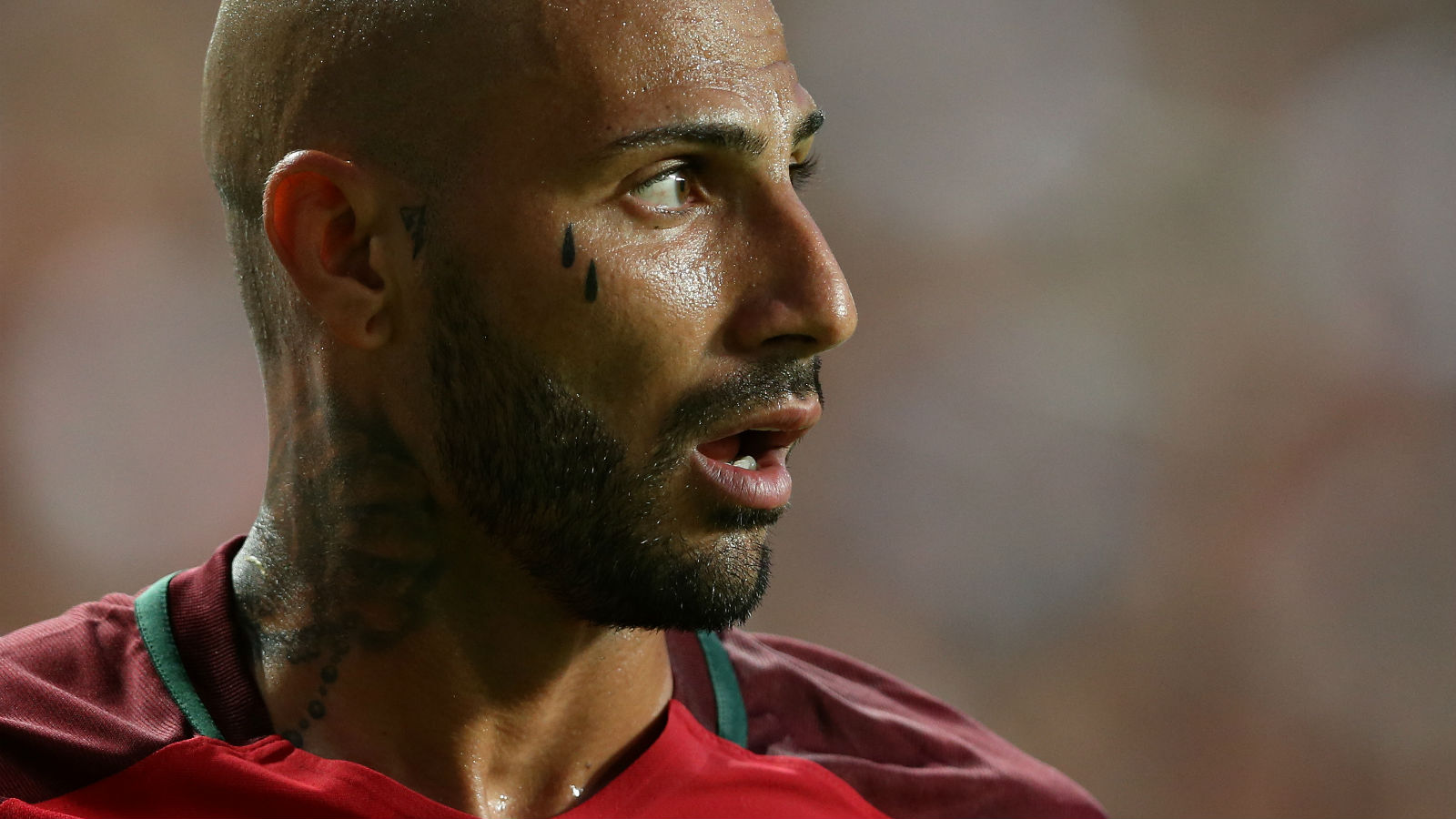 Quaresma abusou de suas m&aacute;gicas no &uacute;ltimo amistoso de Portugal antes da Euro