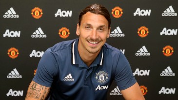 Manchester United divulga numeração com Ibrahimovic com a camisa 9. Veja as demais