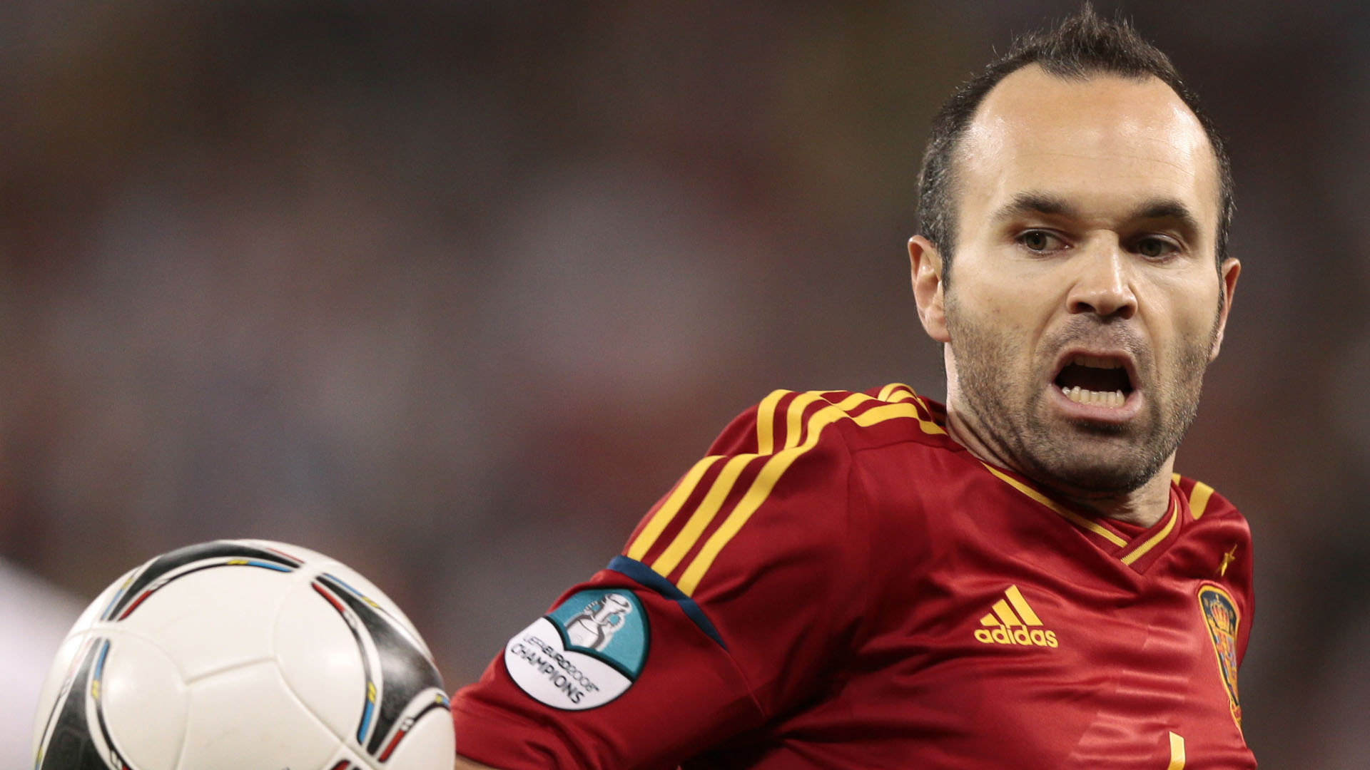 Andr&eacute;s Iniesta, meia da sele&ccedil;&atilde;o espanhola campe&atilde; da Euro de 2012 (Foto: AP Photo/Ivan Sekretarev)