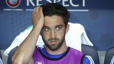 Na votação de melhores da Uefa, Will Grigg recebe tantos votos quanto Pogba, Godín, Chiellini e Lloris