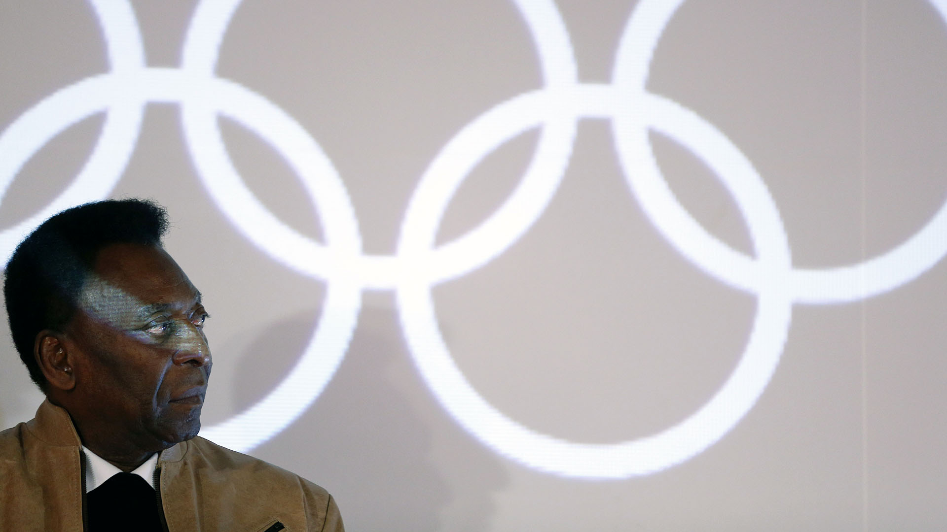 Podem torcer o nariz por diversos motivos, mas Pel&eacute; &eacute; o melhor nome para acender a Pira