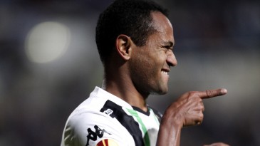 Destaque da última temporada, Raffael continua voando pelo Monchengladbach