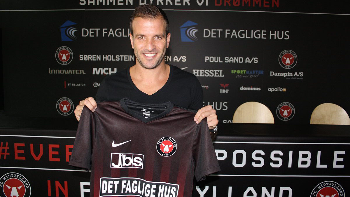 O mundo virou Football Manager? Van der Vaart vai jogar no Midtjylland, da Dinamarca
