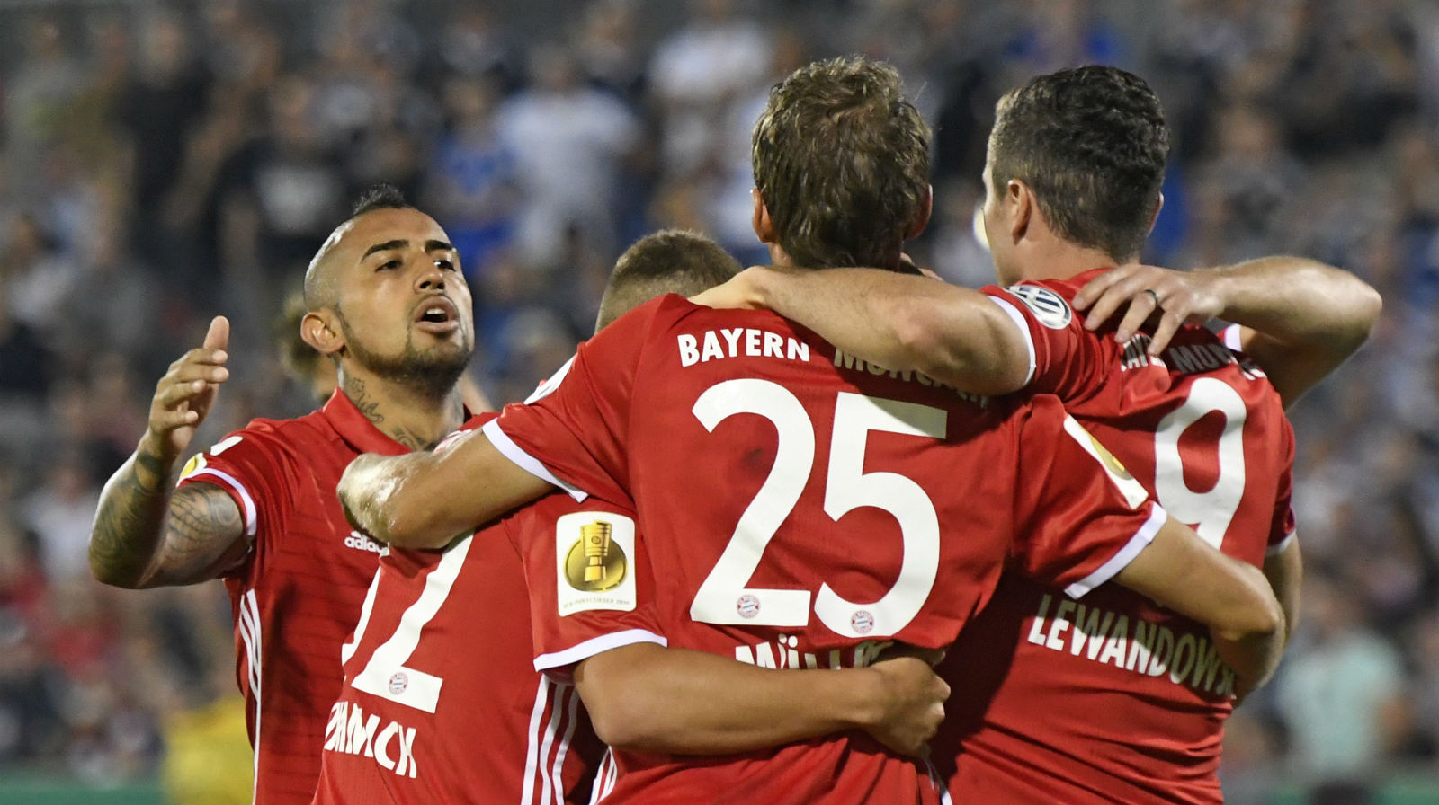 Enquanto Lewandowski recupera a fome de gols, Hummels faz primeiro tento na volta ao Bayern