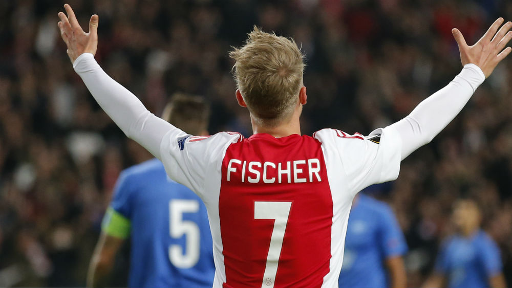 Em meio a neg&oacute;cios milion&aacute;rios, veja 10 pechinchas que os clubes ingleses contrataram