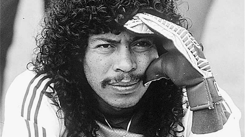 Os 50 anos de Higuita, um patrim&ocirc;nio do futebol e tamb&eacute;m do folclore na Am&eacute;rica do Sul