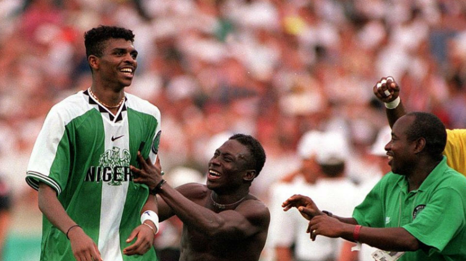 Os 40 anos de Kanu, &lsquo;perigo&rsquo; para o Brasil, mas que valeu ouro &agrave; Nig&eacute;ria de diferentes formas