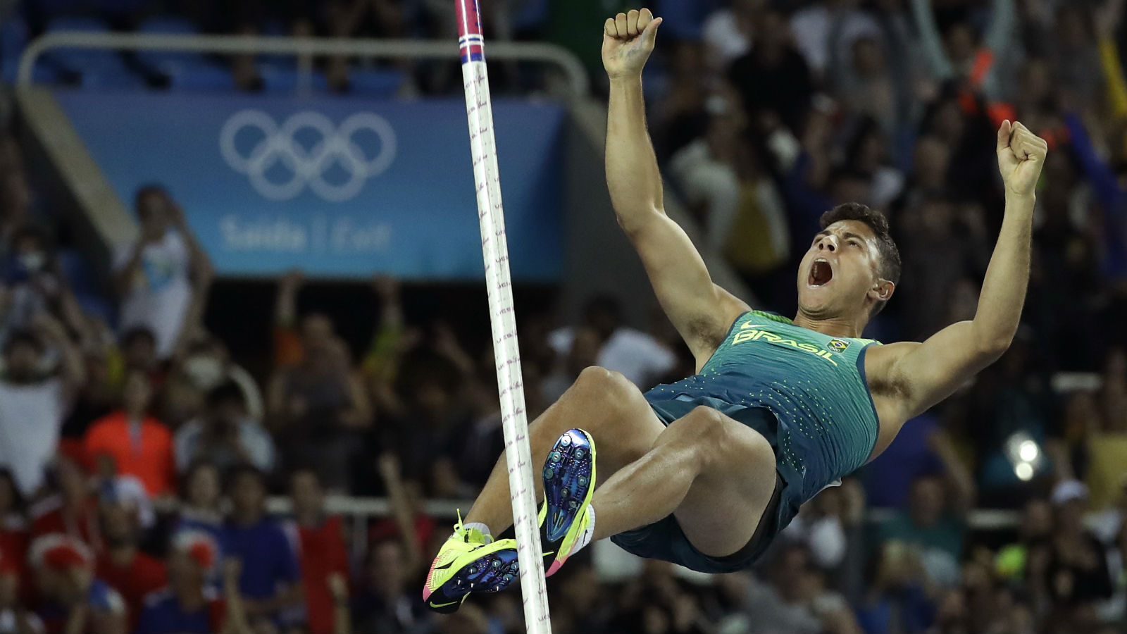 Entre vibra&ccedil;&atilde;o e vaias, a cultura do torcedor de futebol toma o atletismo nos Jogos Ol&iacute;mpicos
